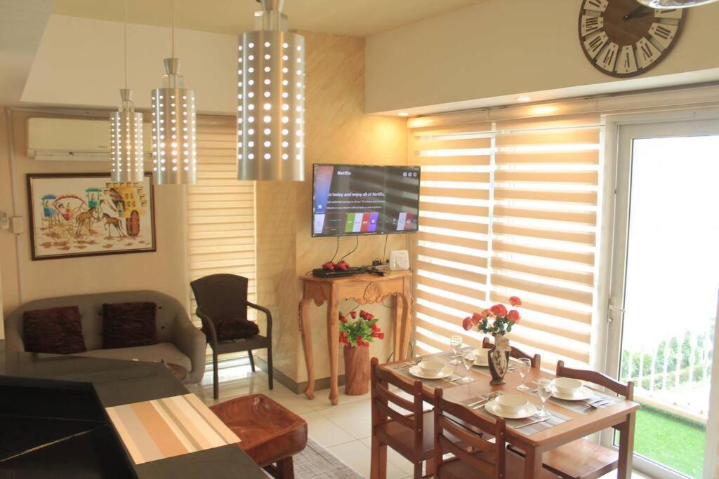 A2J Luxury 1Br Balcony Suite Near Venice Mall Bgc Manila Eksteriør bilde
