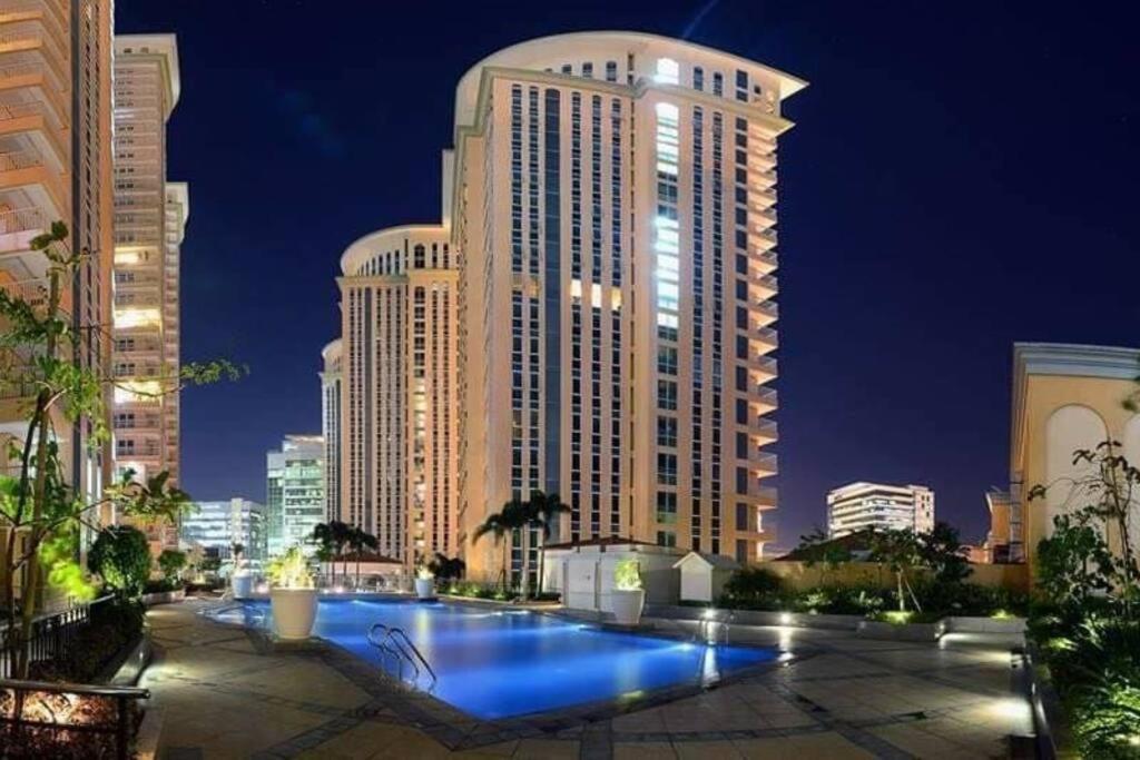 A2J Luxury 1Br Balcony Suite Near Venice Mall Bgc Manila Eksteriør bilde