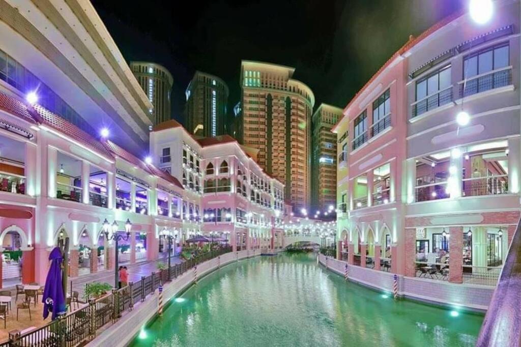 A2J Luxury 1Br Balcony Suite Near Venice Mall Bgc Manila Eksteriør bilde