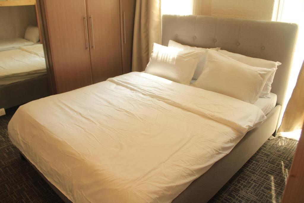 A2J Luxury 1Br Balcony Suite Near Venice Mall Bgc Manila Eksteriør bilde