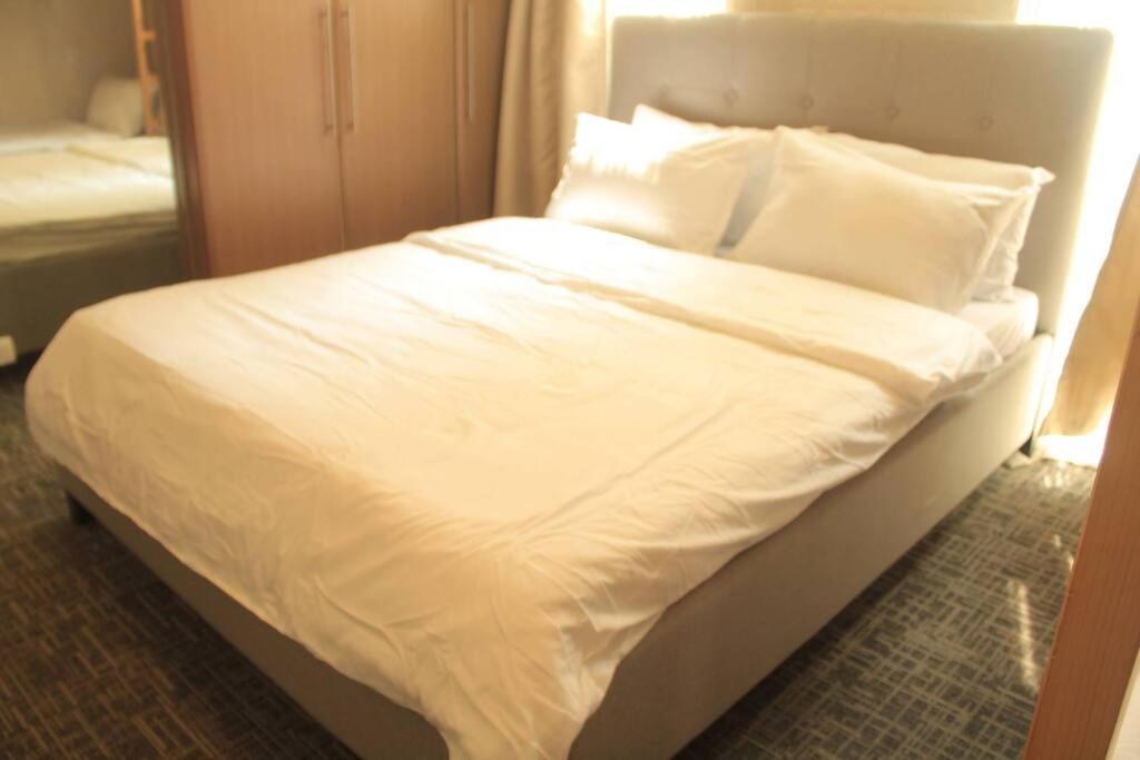 A2J Luxury 1Br Balcony Suite Near Venice Mall Bgc Manila Eksteriør bilde