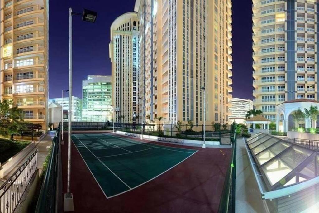 A2J Luxury 1Br Balcony Suite Near Venice Mall Bgc Manila Eksteriør bilde